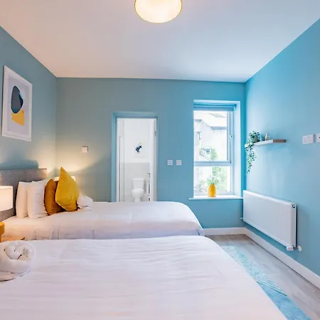 Holiday home The Large Group House -sleeps 21