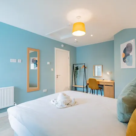 Holiday home The Large Group House -sleeps 21