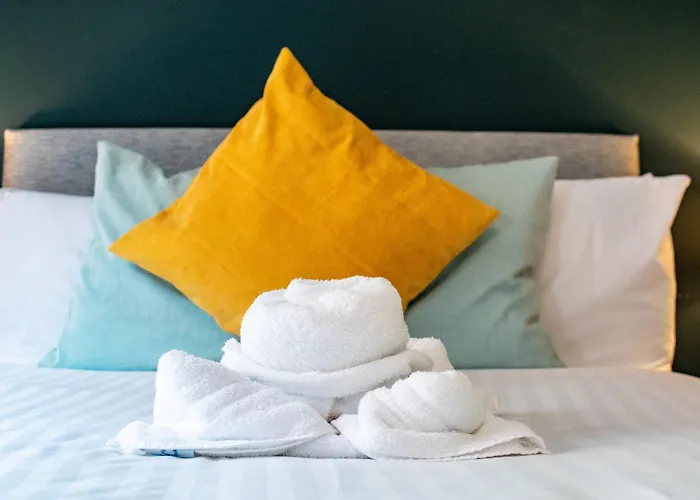 The Large Group House * Dublin