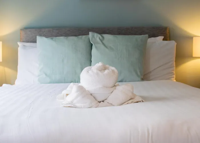 The Large Group House Tatil Evi