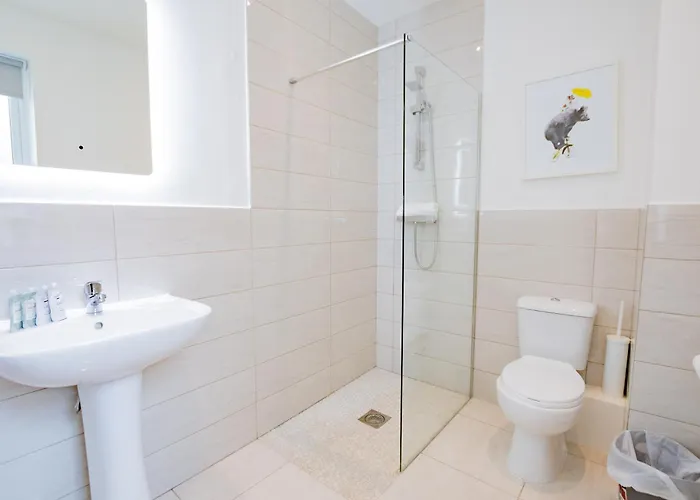 The Large Group House * Dublin