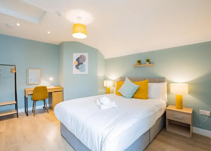 The Large Group House Ferienhaus