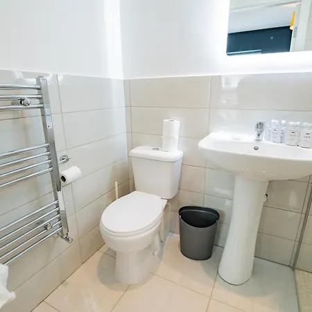 The Large Group House In Dublin, Sleeps 16 Ferienhaus Dublin